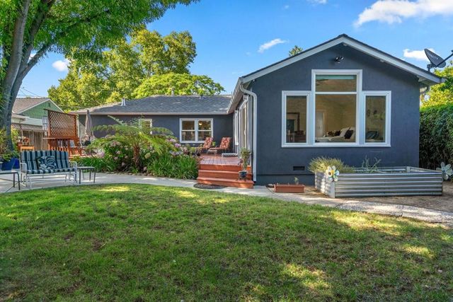 1180 Fewtrell Drive, Campbell, CA 95008