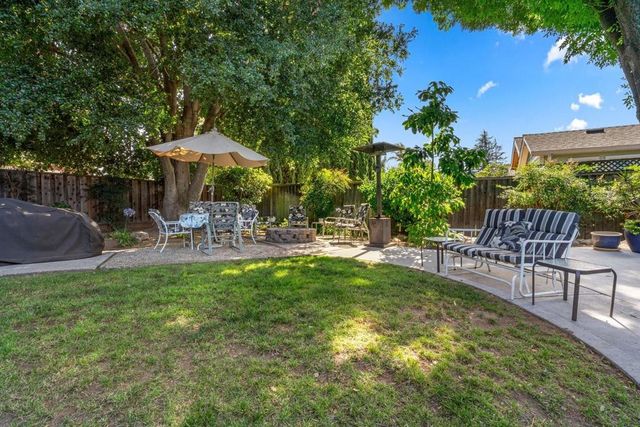 1180 Fewtrell Drive, Campbell, CA 95008