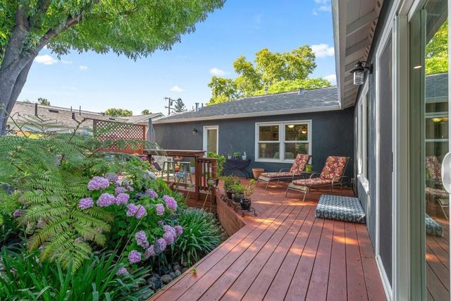 1180 Fewtrell Drive, Campbell, CA 95008