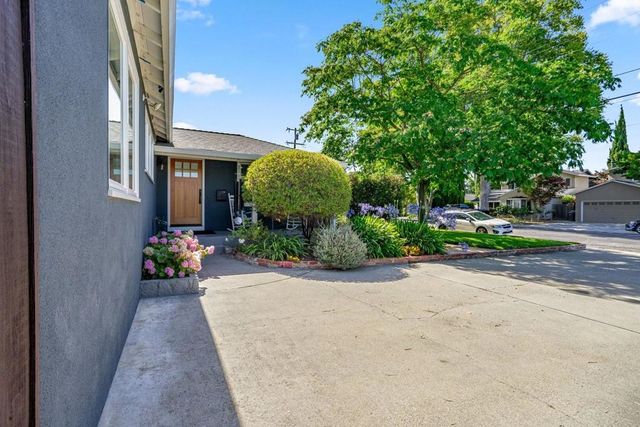 1180 Fewtrell Drive, Campbell, CA 95008
