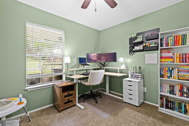 803 Chris Dr, Longview, TX 75605