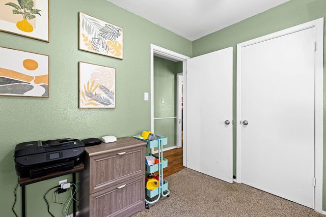 803 Chris Dr, Longview, TX 75605
