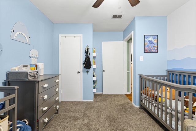 803 Chris Dr, Longview, TX 75605