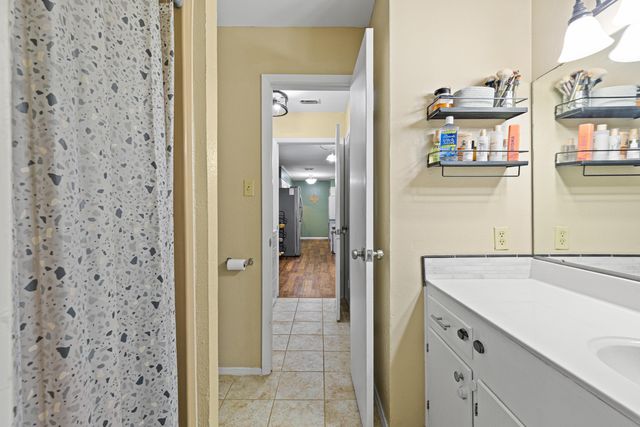 803 Chris Dr, Longview, TX 75605