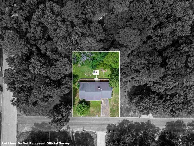 803 Chris Dr, Longview, TX 75605