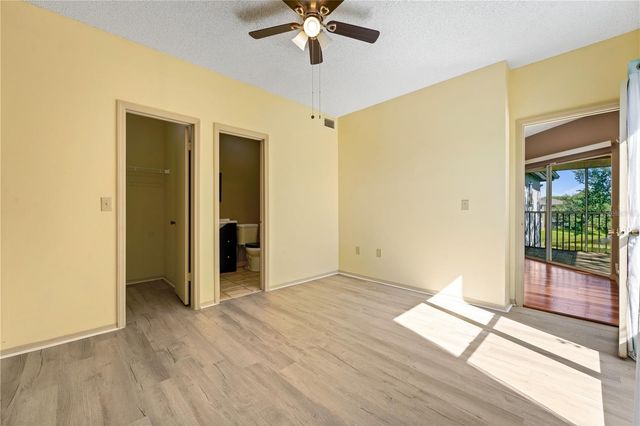 4107 CHATHAM OAK COURT 326, Tampa, FL 33624