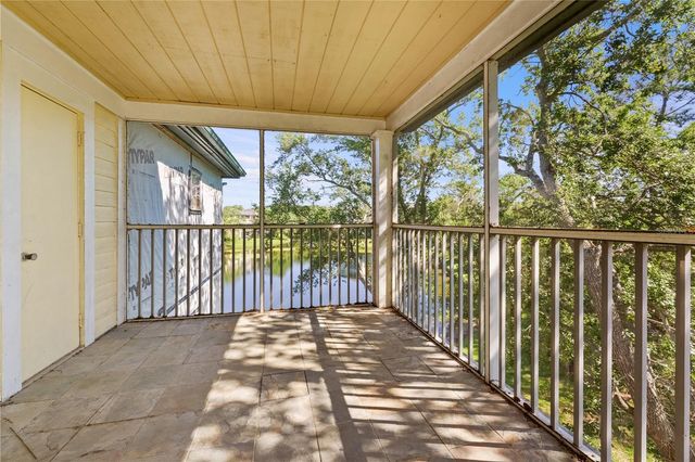 4107 CHATHAM OAK COURT 326, Tampa, FL 33624