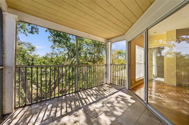 4107 CHATHAM OAK COURT 326, Tampa, FL 33624