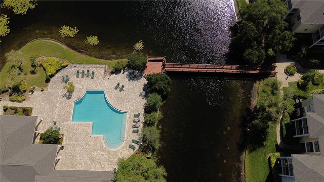 4107 CHATHAM OAK COURT 326, Tampa, FL 33624