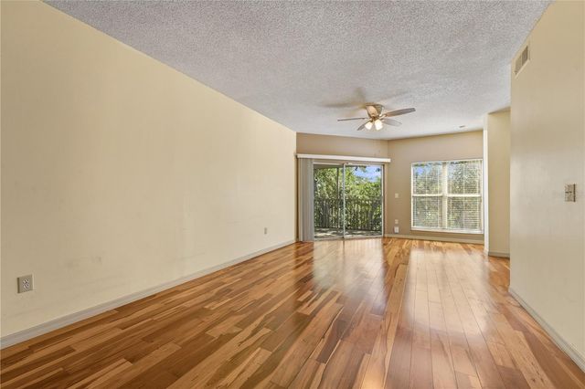 4107 CHATHAM OAK COURT 326, Tampa, FL 33624