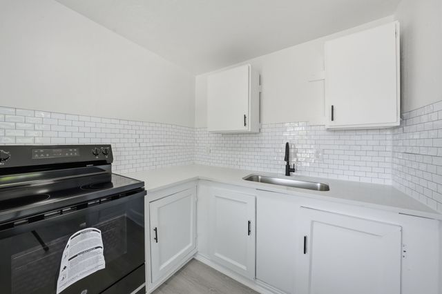3350 Grafton Avenue, Dallas, TX 75211