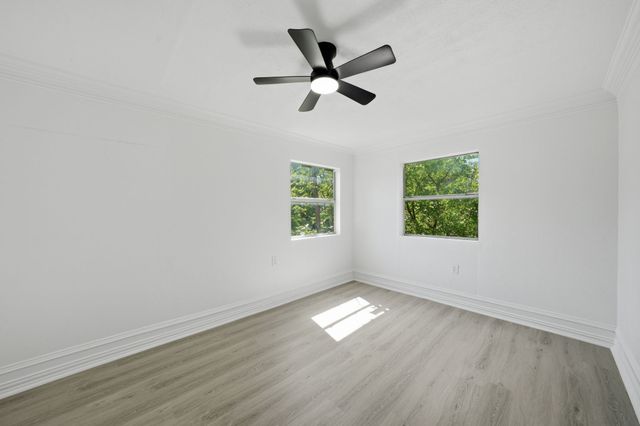 3350 Grafton Avenue, Dallas, TX 75211