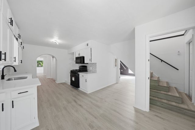 3350 Grafton Avenue, Dallas, TX 75211