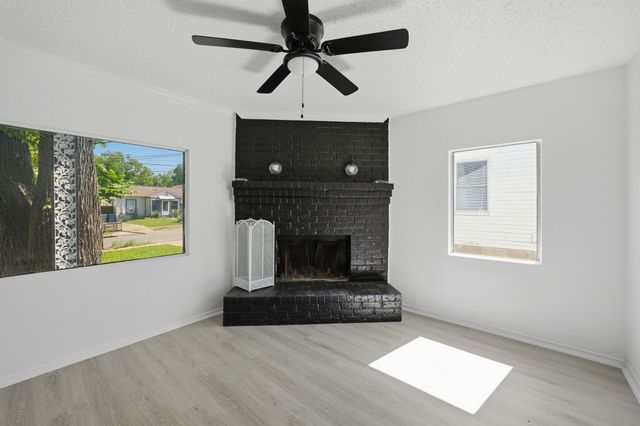 3350 Grafton Avenue, Dallas, TX 75211