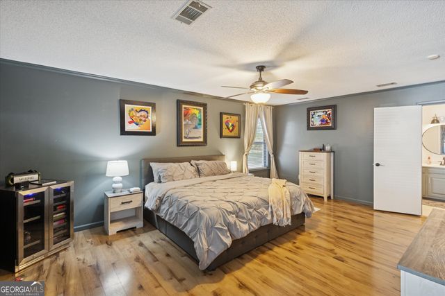 1435 Bennett Crossing, Jesup, GA 31545