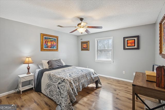 1435 Bennett Crossing, Jesup, GA 31545