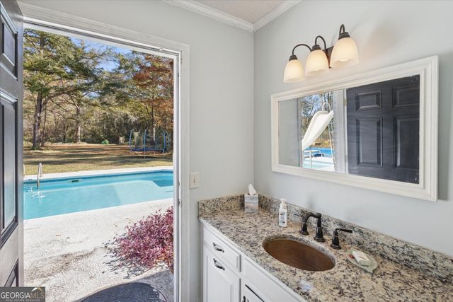 1435 Bennett Crossing, Jesup, GA 31545