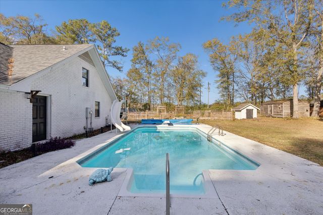 1435 Bennett Crossing, Jesup, GA 31545