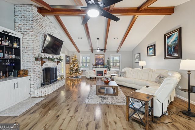 1435 Bennett Crossing, Jesup, GA 31545