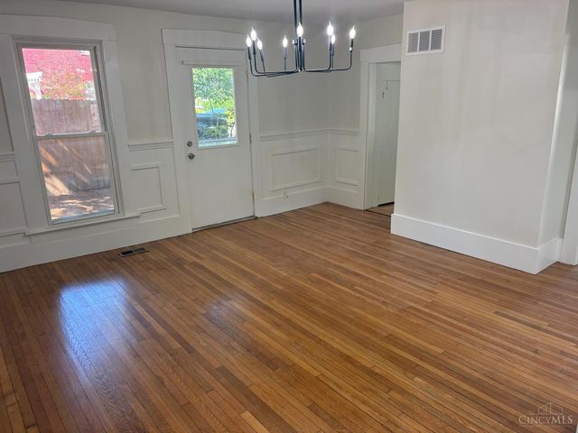 214 Columbus Avenue, Lebanon, OH 45036