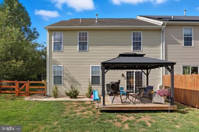 2602 BROWNSTONE DR, Dover, PA 17315