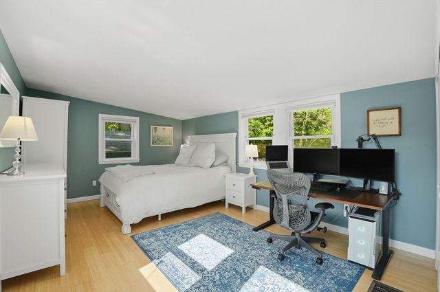 12 Pleasant Cir, Canton, MA 02021