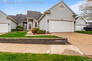 766 Challenging Trail, South Lyon, MI 48178