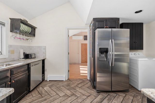 4 Cummings Cove Road, Meredith, NH 03253