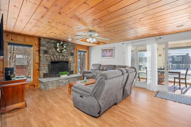 4 Cummings Cove Road, Meredith, NH 03253