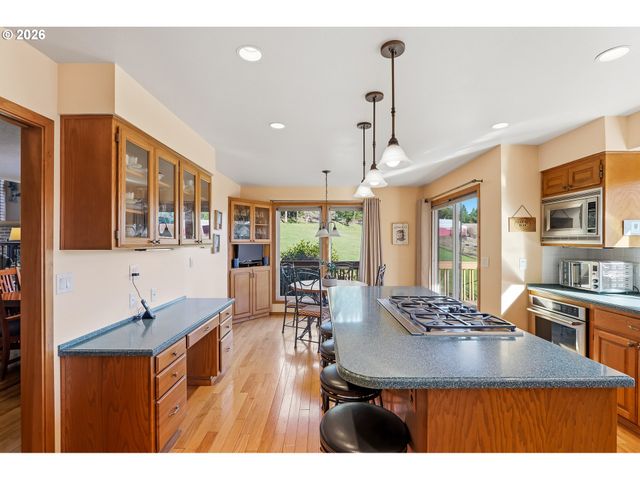 16532 Sw HOLLY HILL Rd, Hillsboro, OR 97123