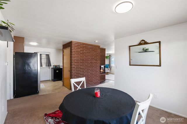 528 E Sharon Avenue, Moses Lake, WA 98837