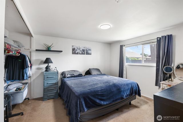 528 E Sharon Avenue, Moses Lake, WA 98837