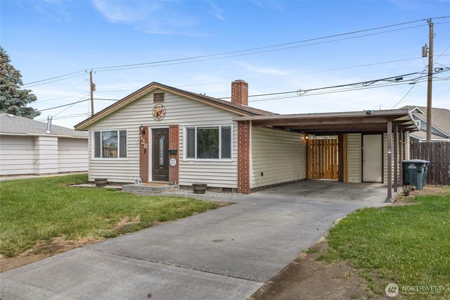 528 E Sharon Avenue, Moses Lake, WA 98837