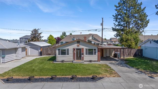 528 E Sharon Avenue, Moses Lake, WA 98837
