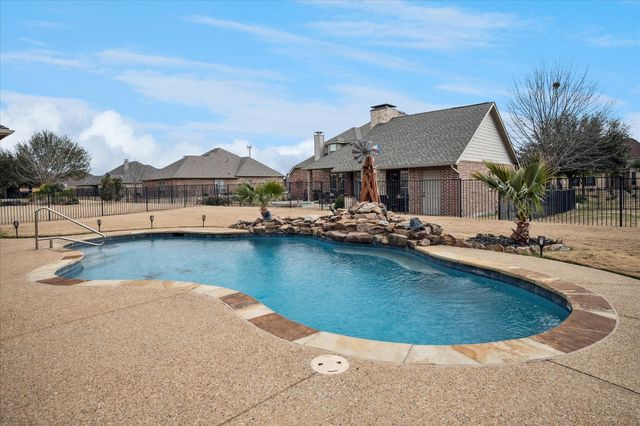 911 Lorene Drive, Wylie, TX 75098