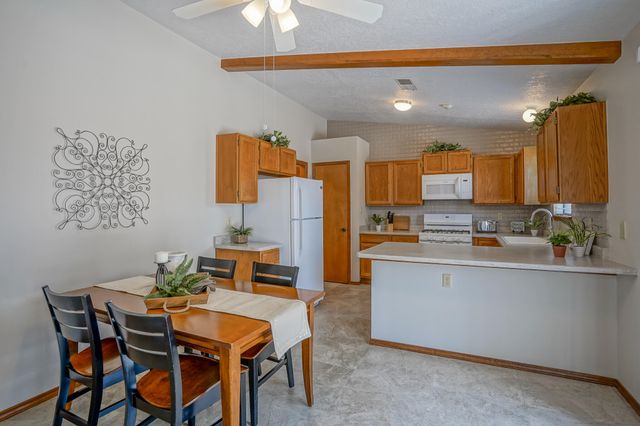 5609 Wingate Avenue NW, Albuquerque, NM 87120