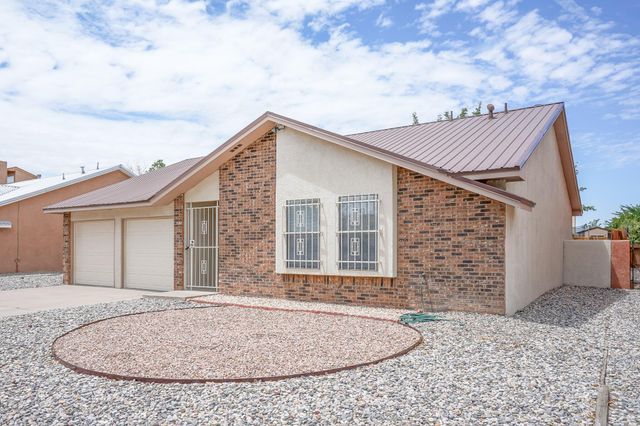 5609 Wingate Avenue NW, Albuquerque, NM 87120