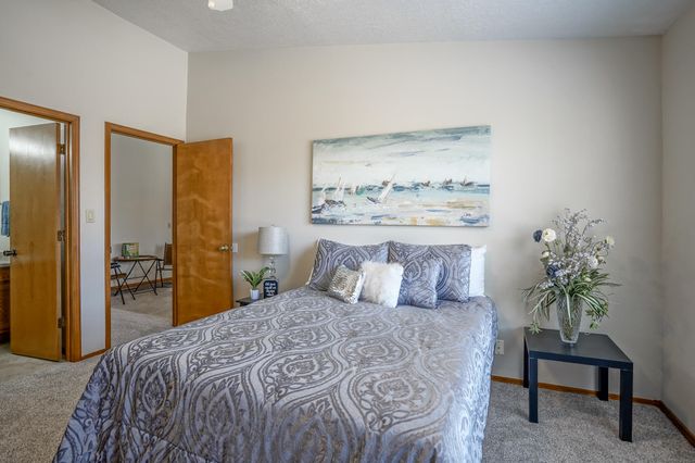 5609 Wingate Avenue NW, Albuquerque, NM 87120