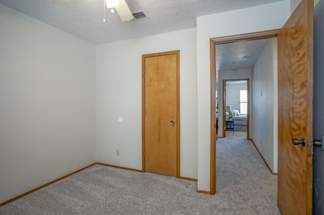 5609 Wingate Avenue NW, Albuquerque, NM 87120