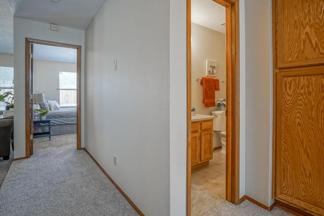 5609 Wingate Avenue NW, Albuquerque, NM 87120