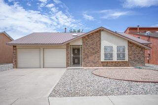 5609 Wingate Avenue NW, Albuquerque, NM 87120