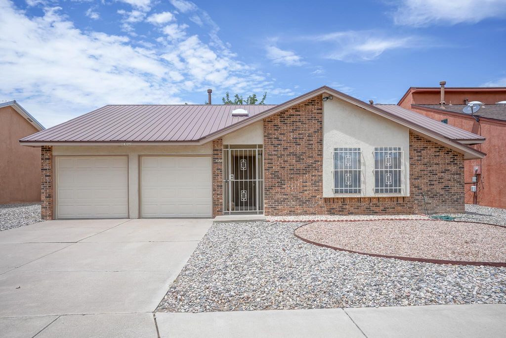 5609 Wingate Avenue NW, Albuquerque, NM 87120