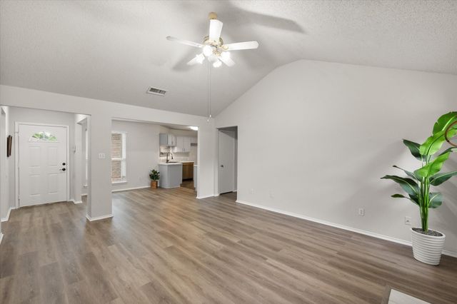 653 Ozark Avenue, Burleson, TX 76028
