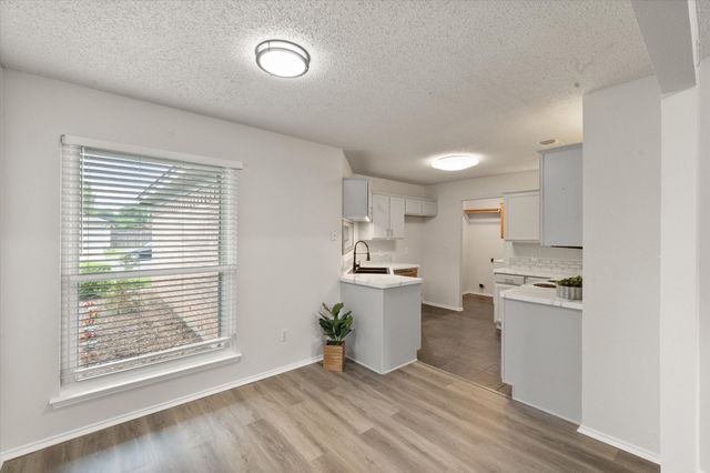 653 Ozark Avenue, Burleson, TX 76028
