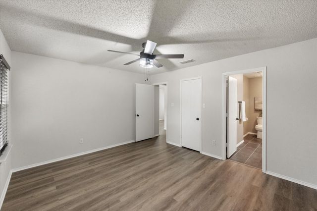 653 Ozark Avenue, Burleson, TX 76028
