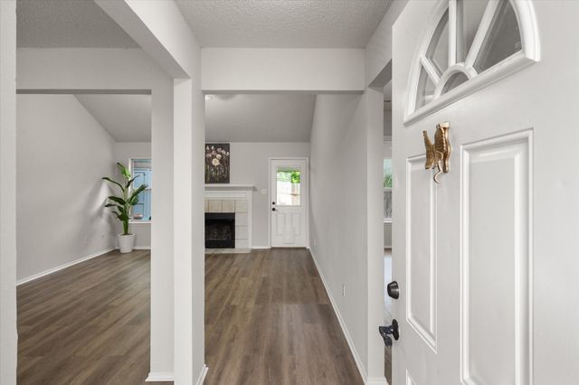 653 Ozark Avenue, Burleson, TX 76028