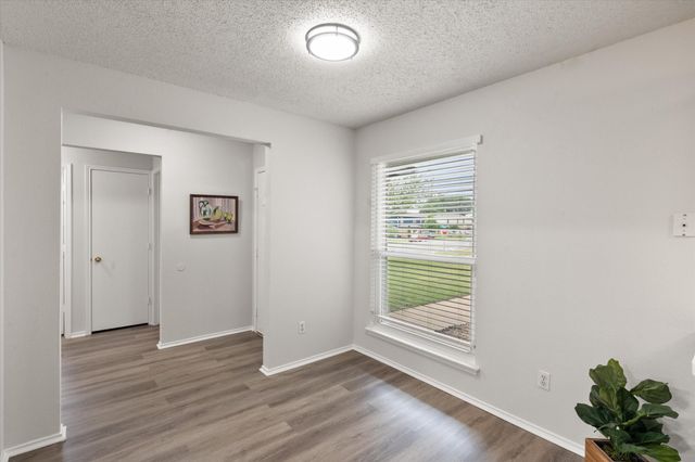 653 Ozark Avenue, Burleson, TX 76028