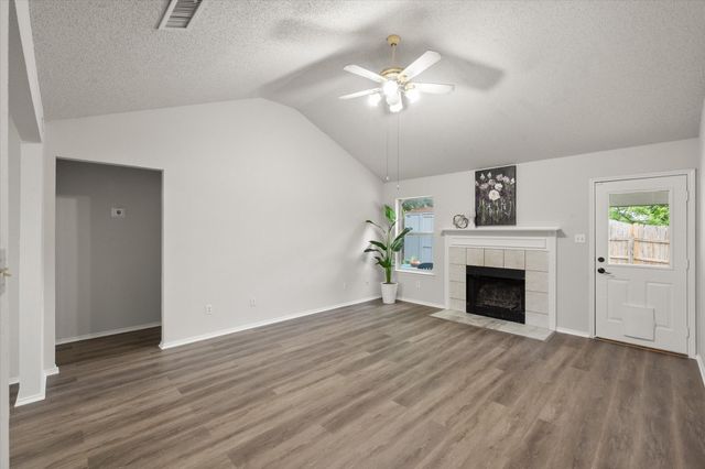 653 Ozark Avenue, Burleson, TX 76028