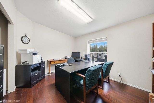 15010 W 4 Mound Rd, Nine Mile Falls, WA 99026