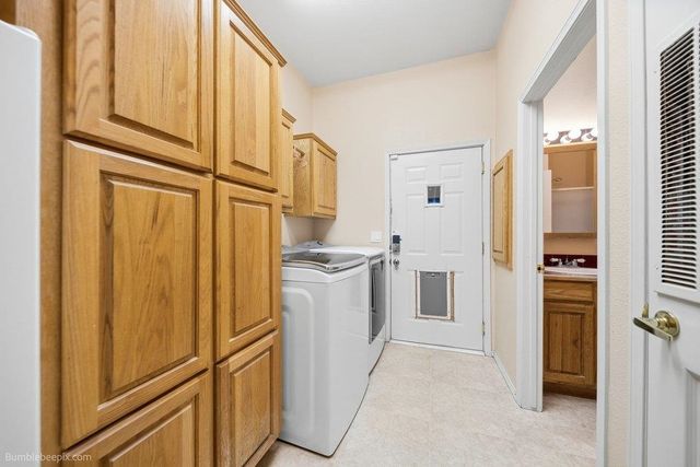 15010 W 4 Mound Rd, Nine Mile Falls, WA 99026